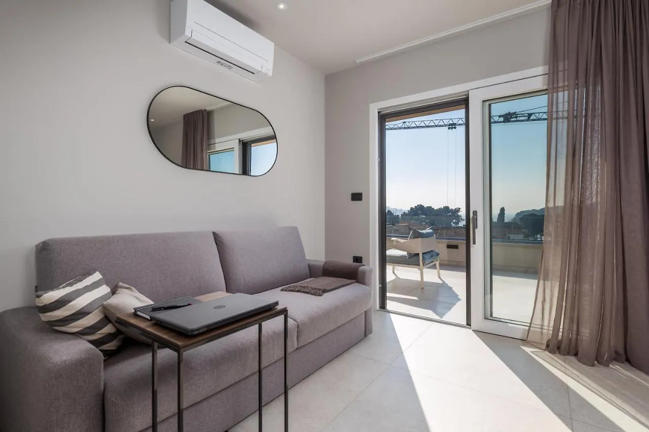 게스트하우스 4R Royal Residence Rojnic In 로비니 크로아티아