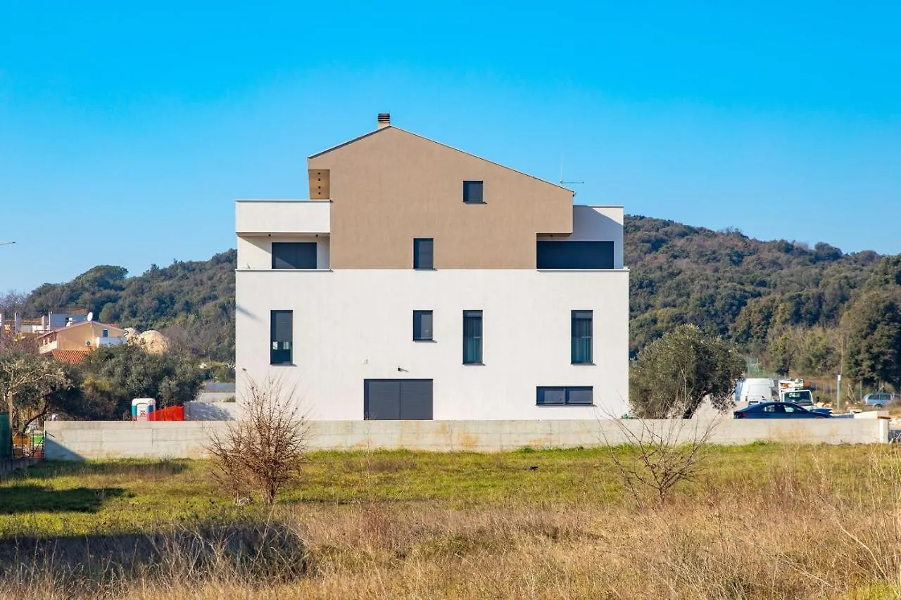 4R Royal Residence Rojnic In 로비니 0*,  크로아티아